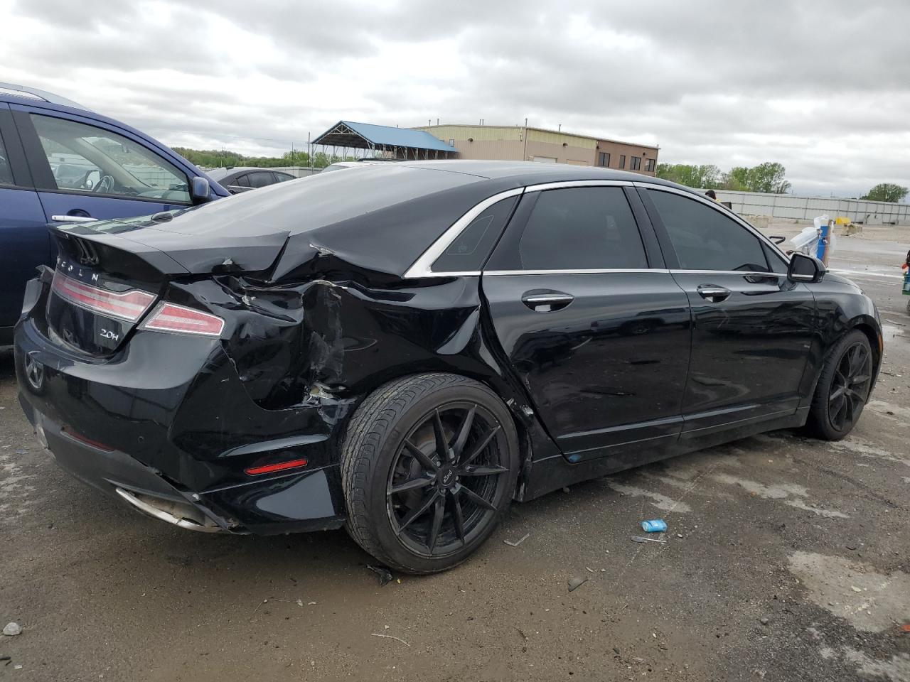 Photo 2 VIN: 3LN6L2LU8GR620869 - LINCOLN MKZ 