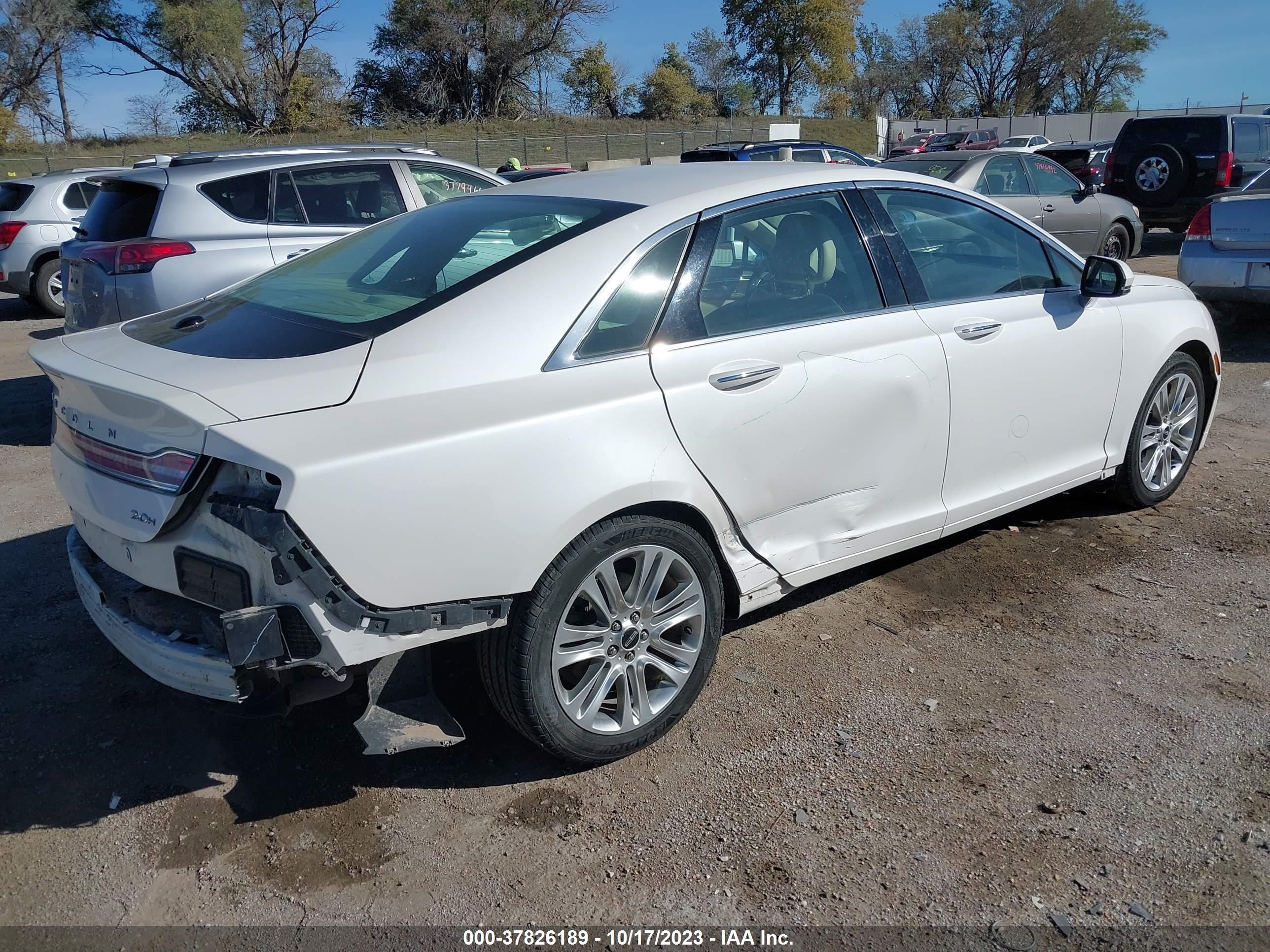 Photo 3 VIN: 3LN6L2LU9ER827624 - LINCOLN MKZ 