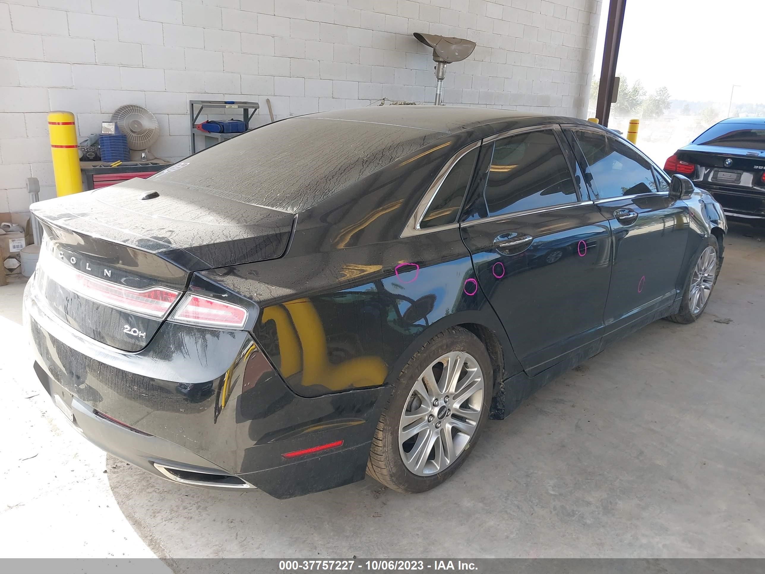 Photo 3 VIN: 3LN6L2LU9FR620863 - LINCOLN MKZ 