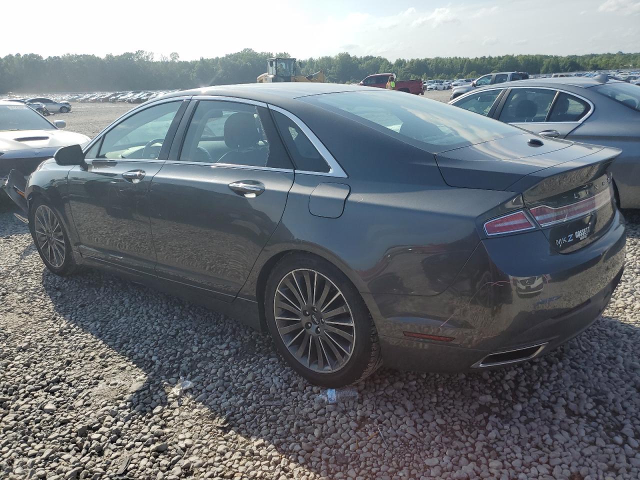 Photo 1 VIN: 3LN6L2LUXFR614537 - LINCOLN MKZ 