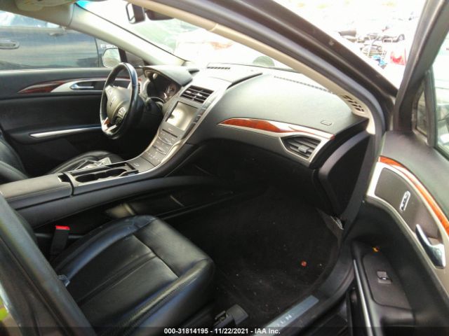 Photo 4 VIN: 3LN6L2LUXGR630626 - LINCOLN MKZ 