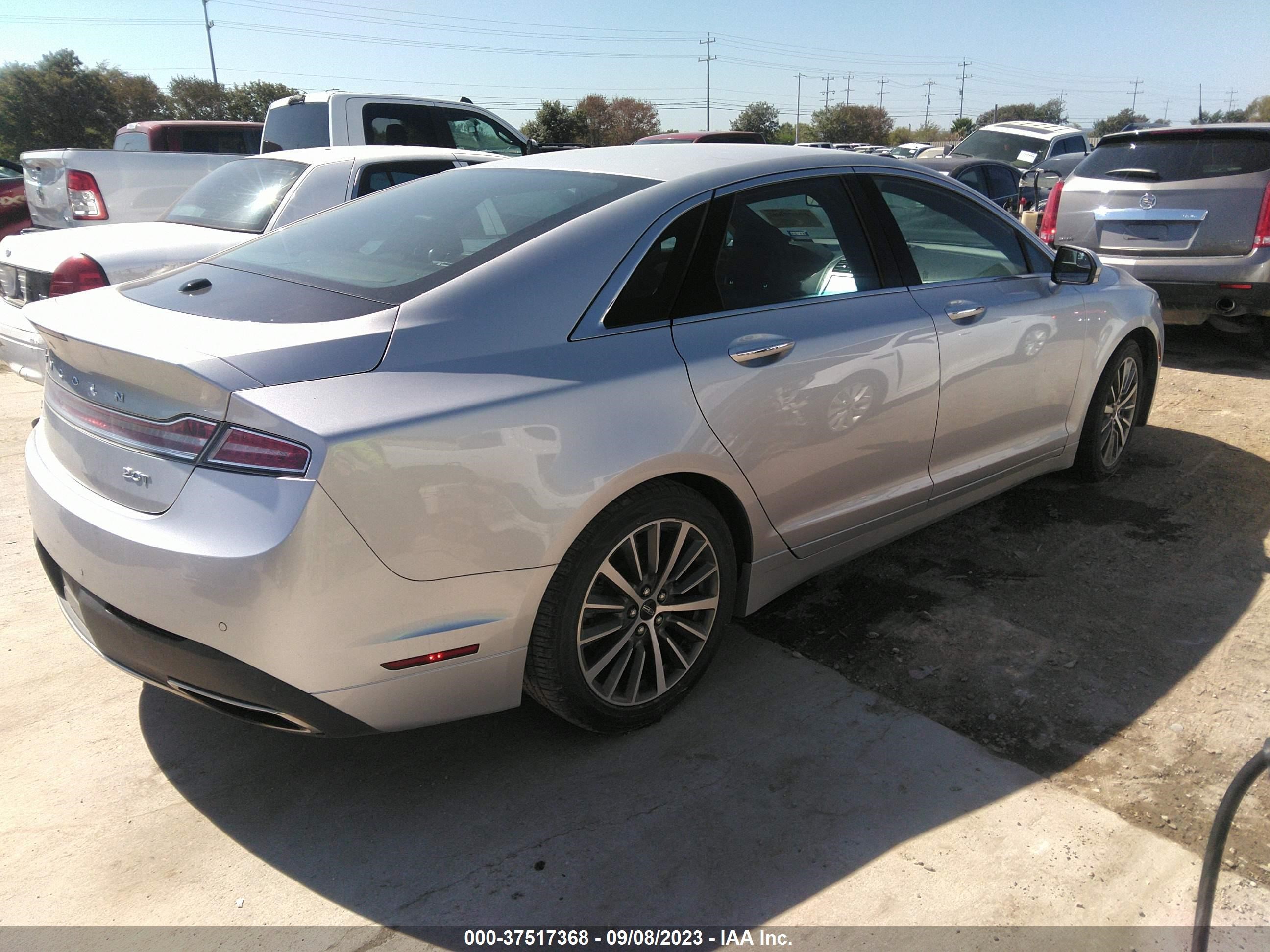 Photo 3 VIN: 3LN6L5A90HR637893 - LINCOLN MKZ 