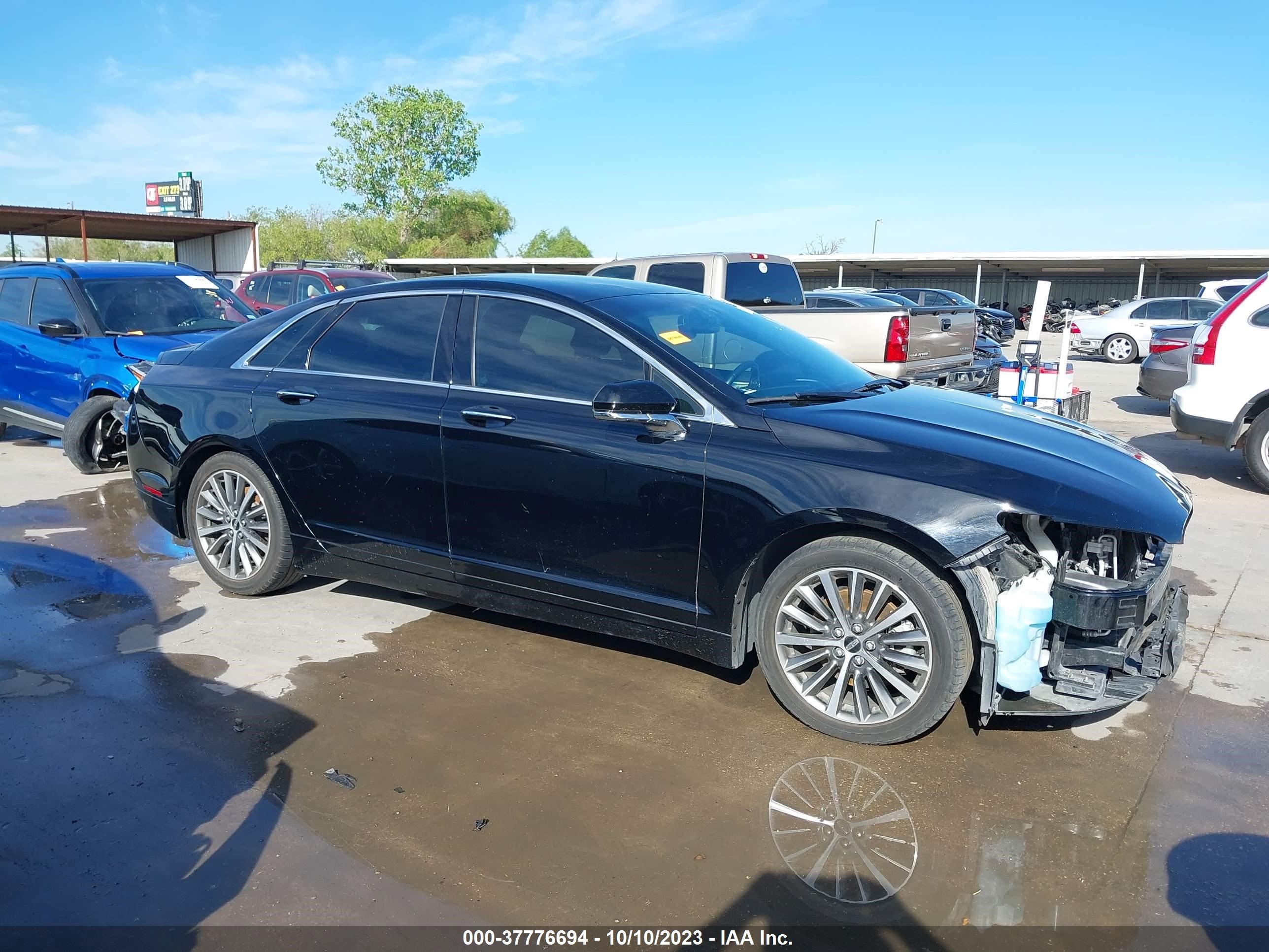 Photo 13 VIN: 3LN6L5A90JR621215 - LINCOLN MKZ 