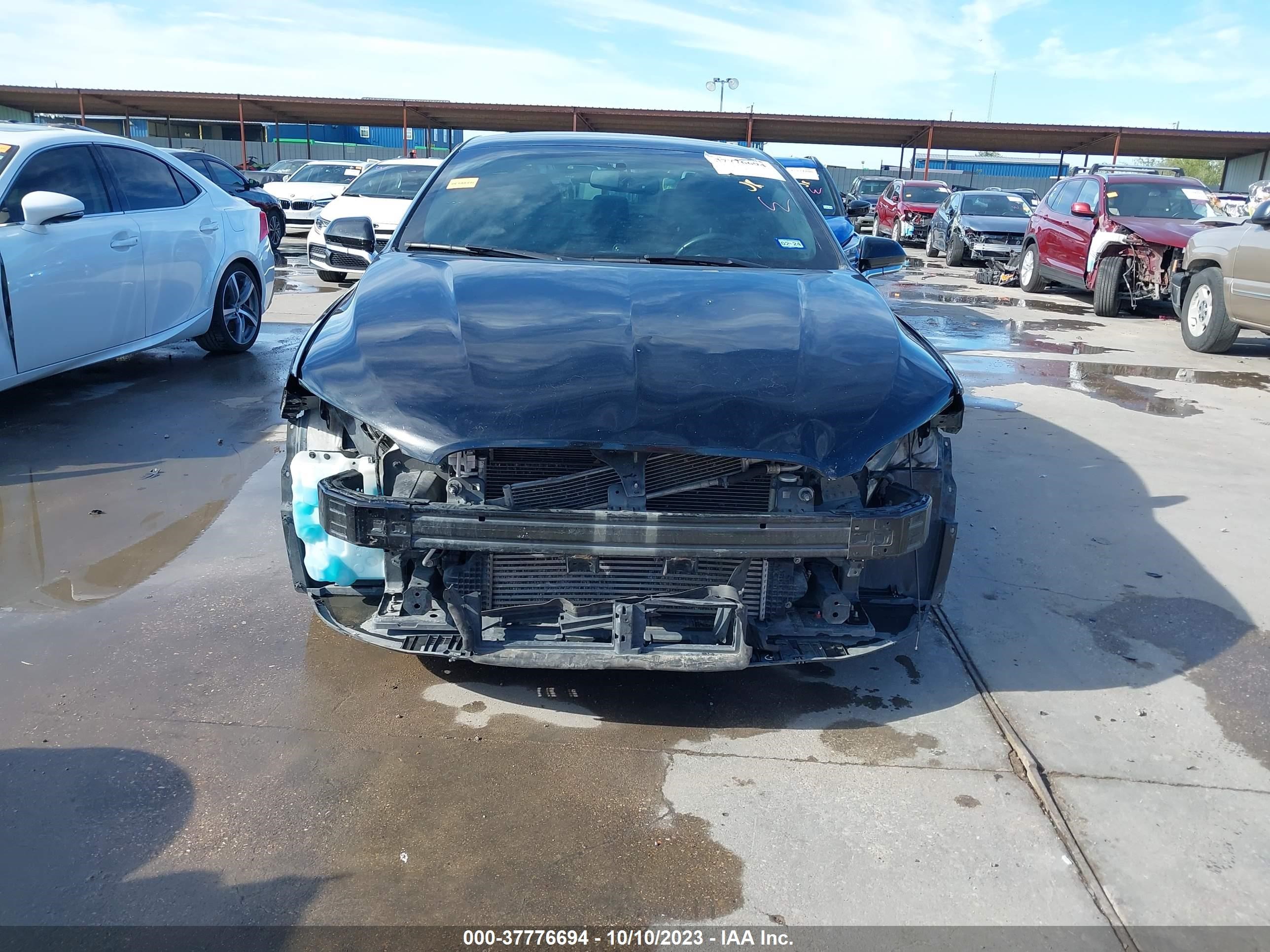 Photo 5 VIN: 3LN6L5A90JR621215 - LINCOLN MKZ 