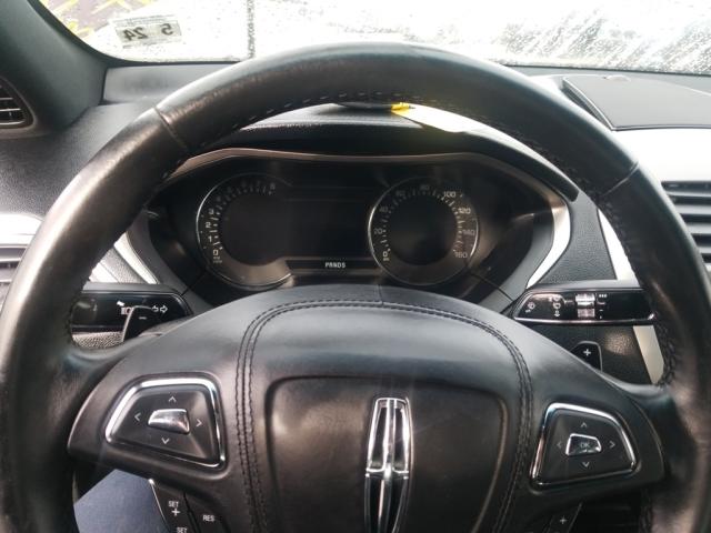 Photo 4 VIN: 3LN6L5A92JR623189 - LINCOLN MKZ PREMIE 