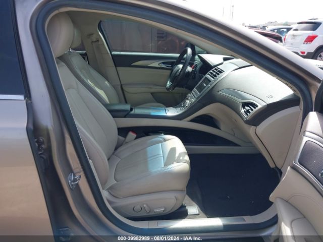 Photo 4 VIN: 3LN6L5A94JR604725 - LINCOLN MKZ 