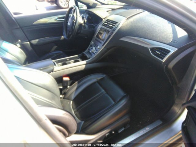 Photo 4 VIN: 3LN6L5A96LR614921 - LINCOLN MKZ 