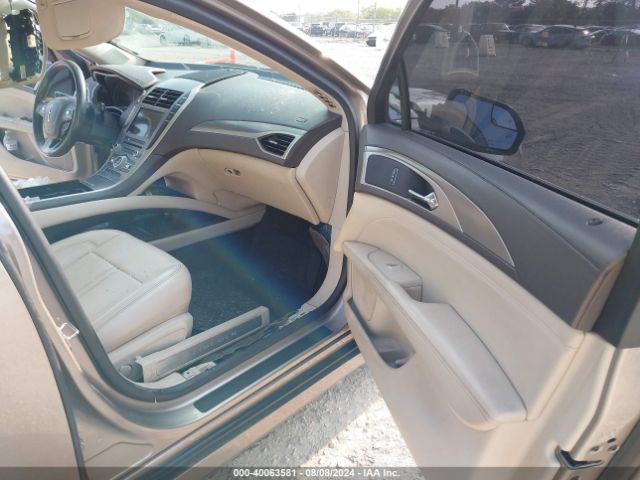 Photo 4 VIN: 3LN6L5A98JR609006 - LINCOLN MKZ 