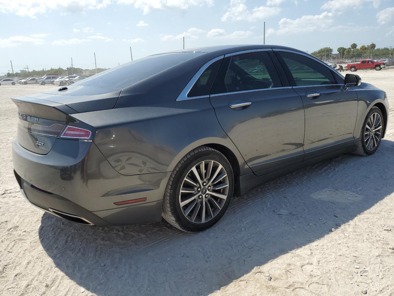 Photo 2 VIN: 3LN6L5A99LR608756 - LINCOLN MKZ 