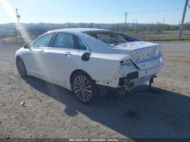 Photo 2 VIN: 3LN6L5B91KR632434 - LINCOLN MKZ 