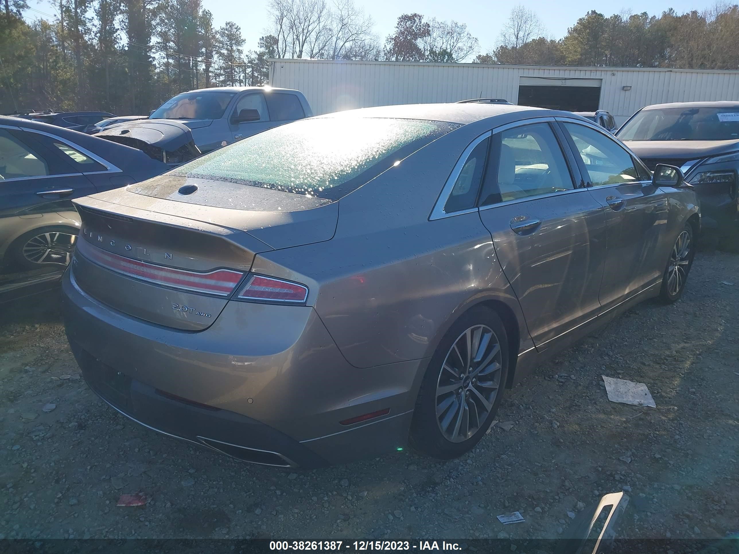 Photo 3 VIN: 3LN6L5B93LR619489 - LINCOLN MKZ 