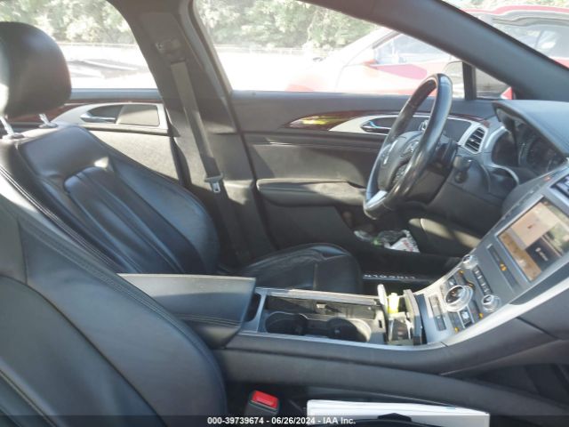 Photo 4 VIN: 3LN6L5C90KR623853 - LINCOLN MKZ 