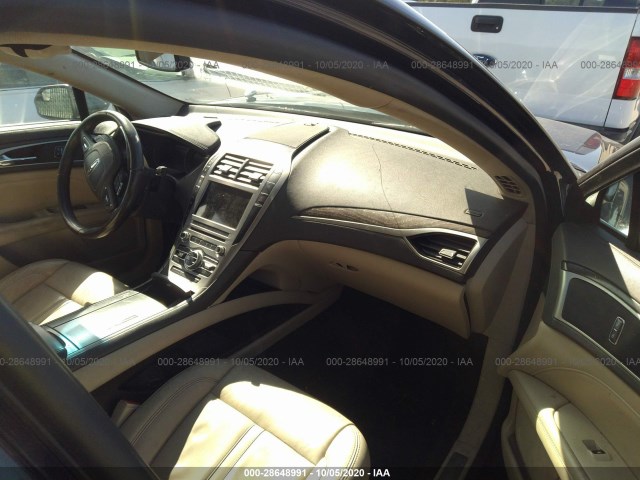 Photo 4 VIN: 3LN6L5C91HR609629 - LINCOLN MKZ 