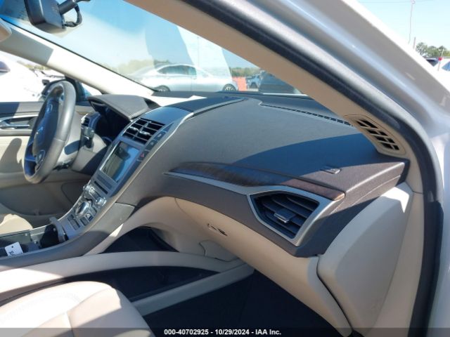 Photo 4 VIN: 3LN6L5C91HR622087 - LINCOLN MKZ 