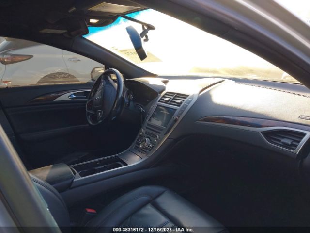 Photo 4 VIN: 3LN6L5C95HR610816 - LINCOLN MKZ 