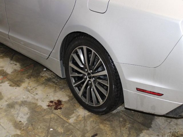 Photo 4 VIN: 3LN6L5C95KR621158 - LINCOLN MKZ 