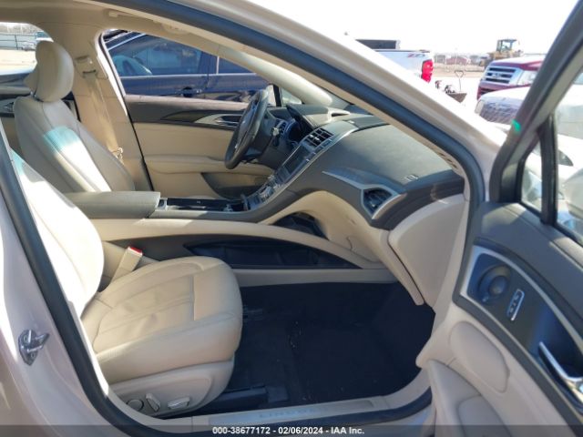 Photo 4 VIN: 3LN6L5C96KR622111 - LINCOLN MKZ 