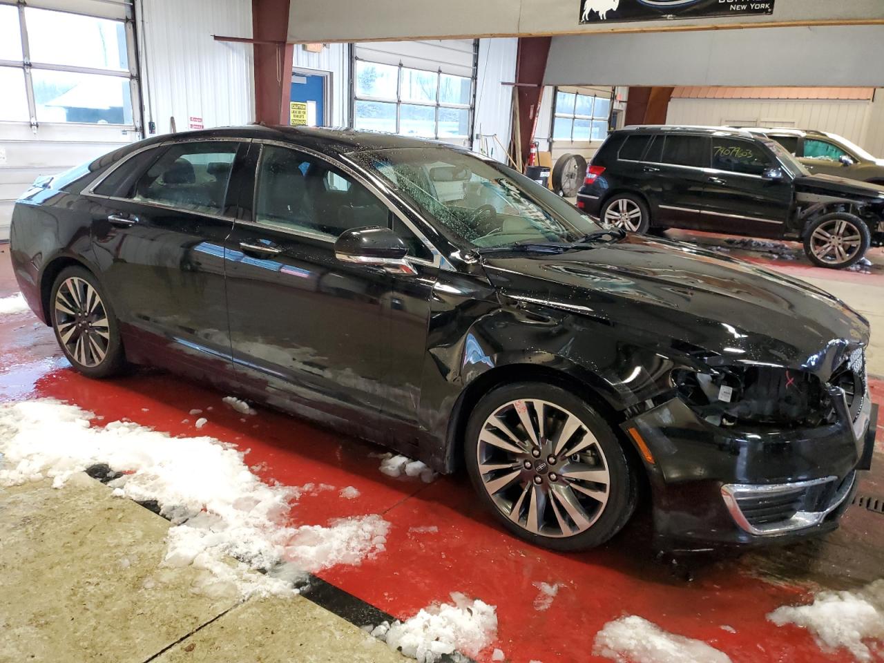 Photo 3 VIN: 3LN6L5CC0HR619774 - LINCOLN MKZ 