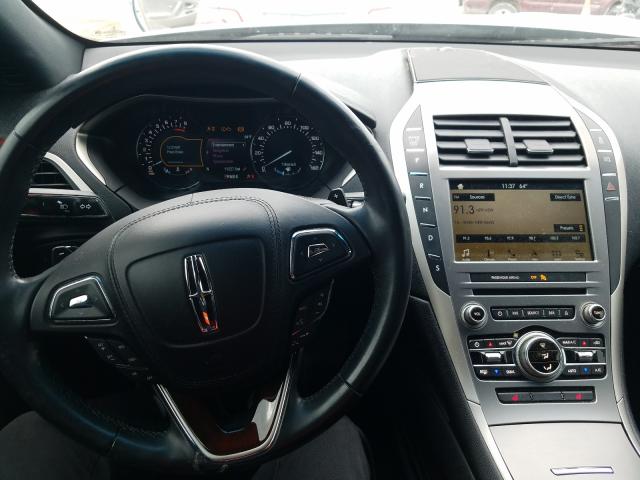 Photo 8 VIN: 3LN6L5CCXHR657013 - LINCOLN MKZ 