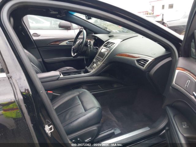 Photo 4 VIN: 3LN6L5D90HR614402 - LINCOLN MKZ 