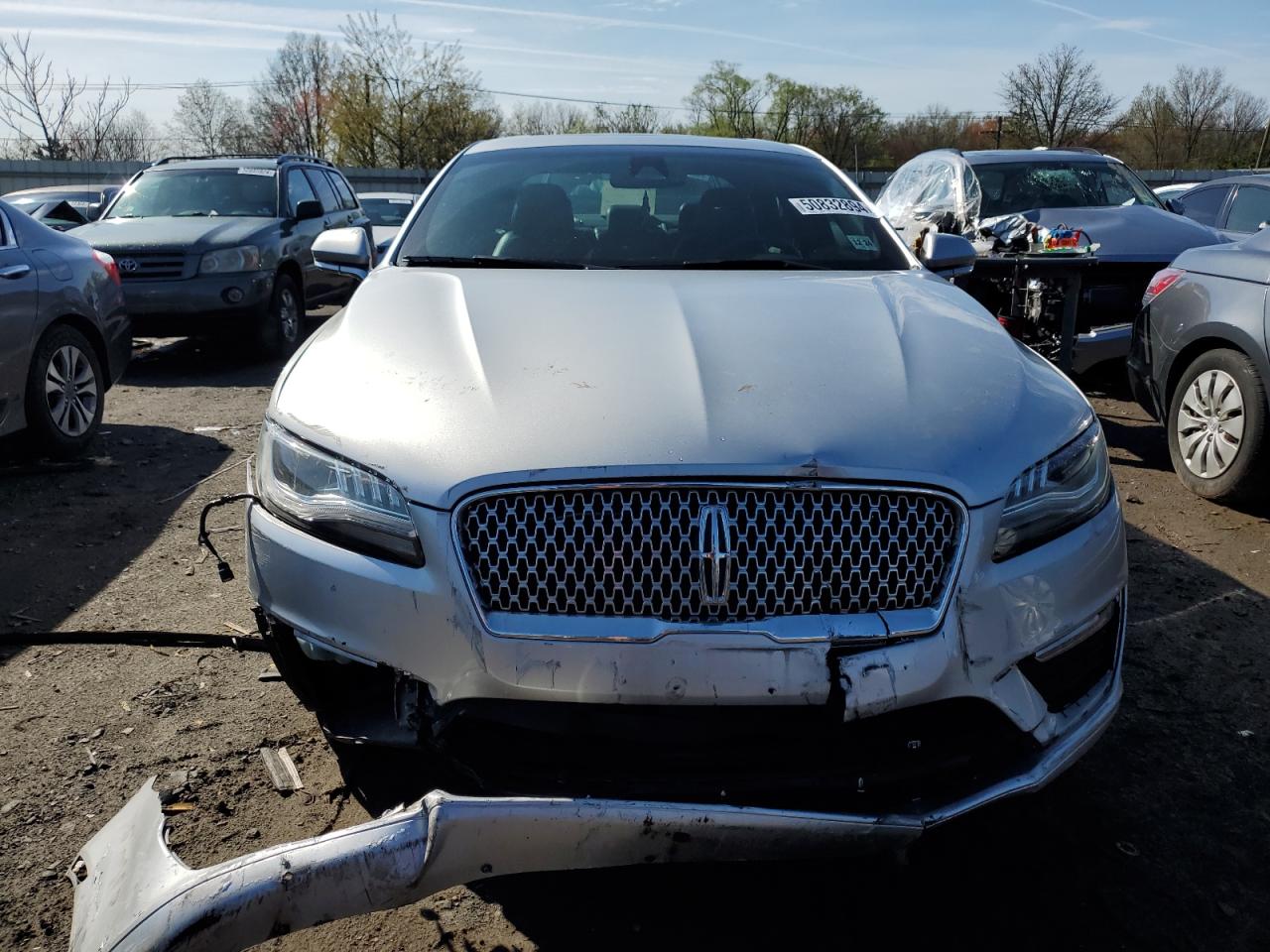 Photo 4 VIN: 3LN6L5D93KR624087 - LINCOLN MKZ 