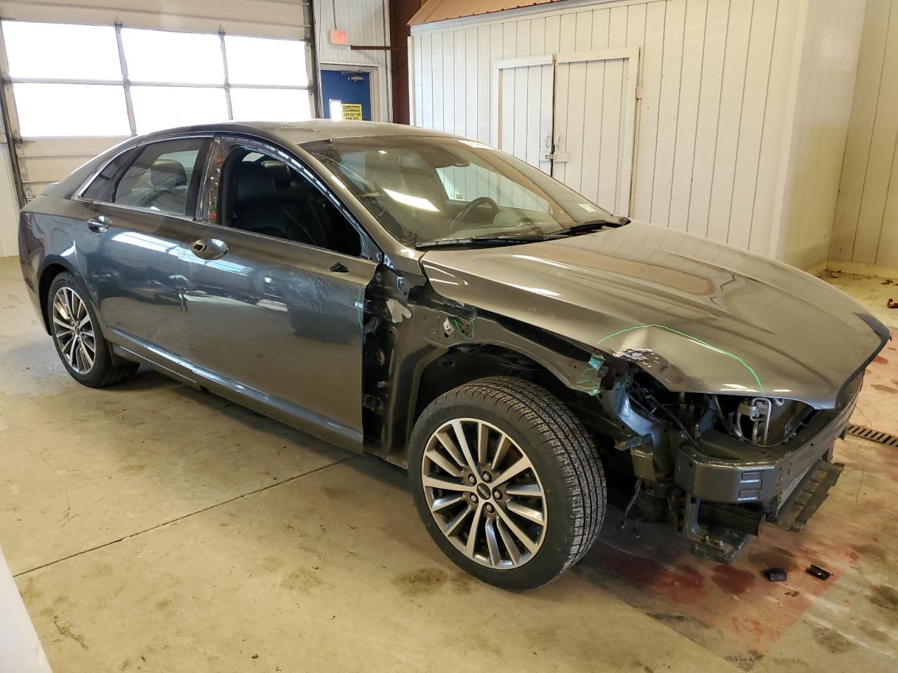 Photo 3 VIN: 3LN6L5D97JR619201 - LINCOLN MKZ 