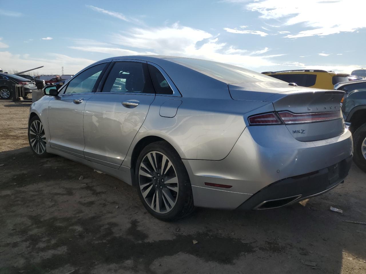 Photo 1 VIN: 3LN6L5D99JR617921 - LINCOLN MKZ 