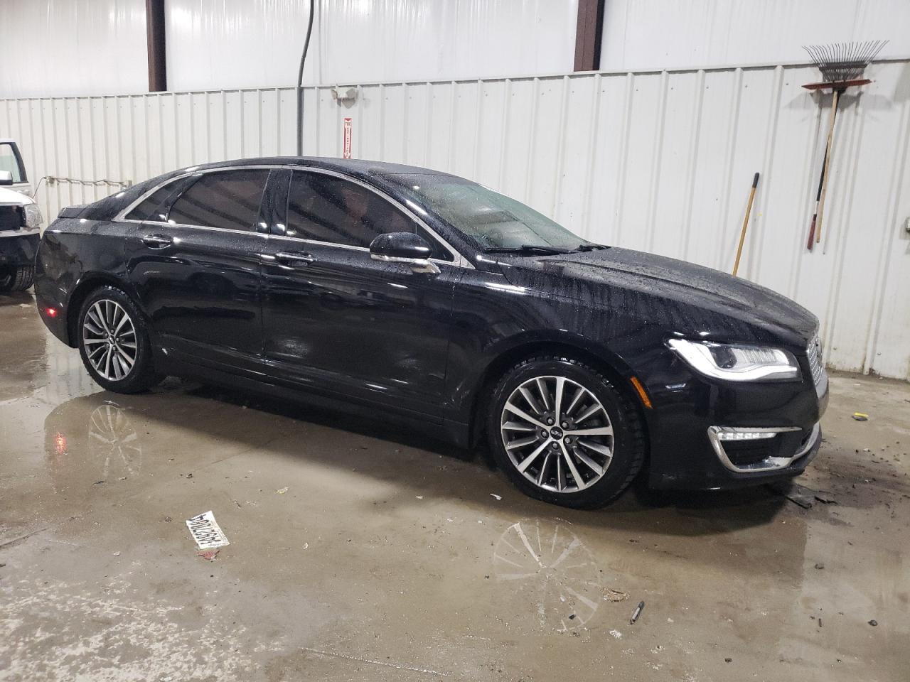 Photo 3 VIN: 3LN6L5D9XJR625719 - LINCOLN MKZ 