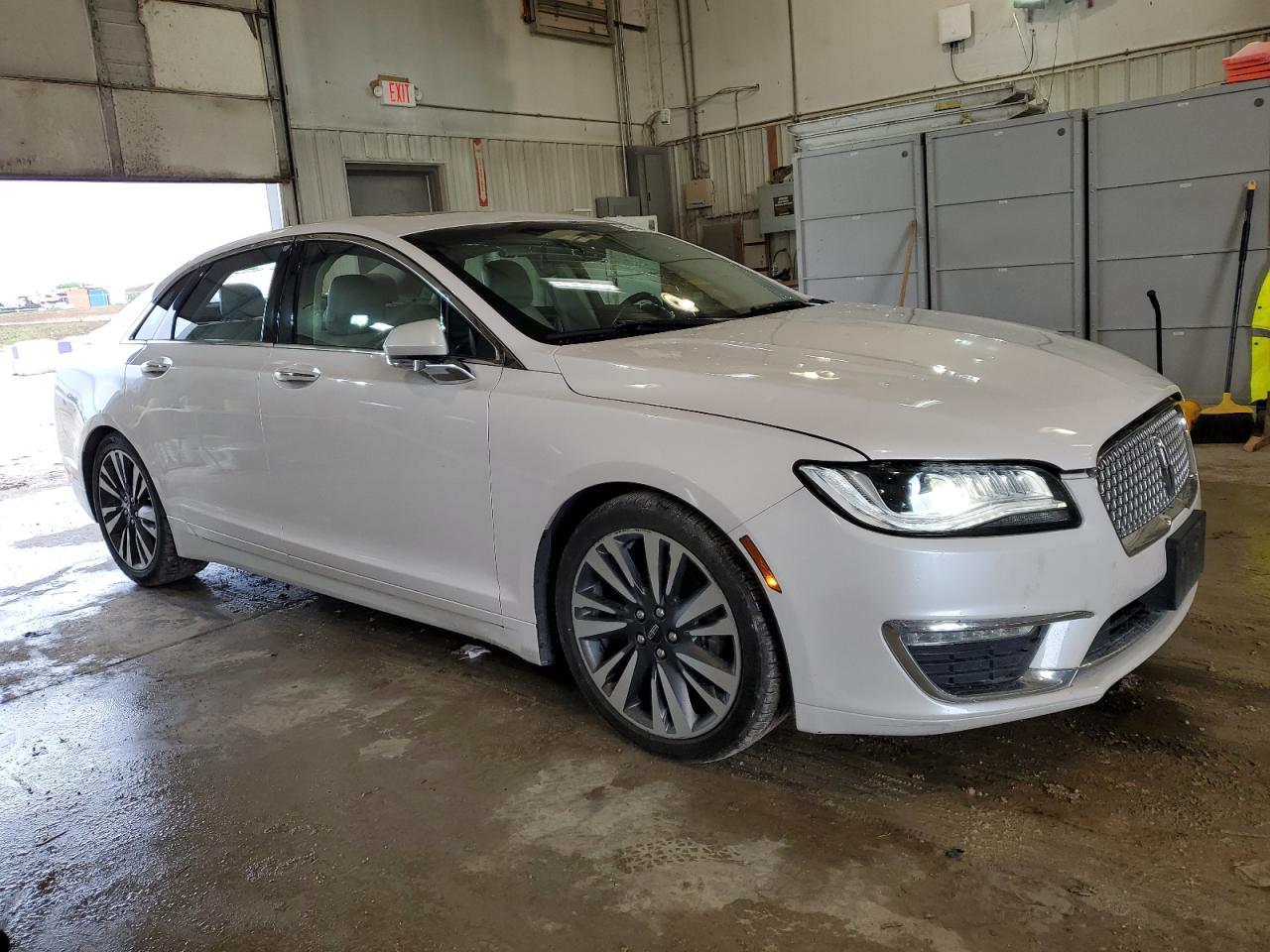 Photo 3 VIN: 3LN6L5E91HR601687 - LINCOLN MKZ 