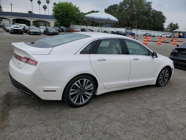 Photo 2 VIN: 3LN6L5E93LR615230 - LINCOLN MKZ 