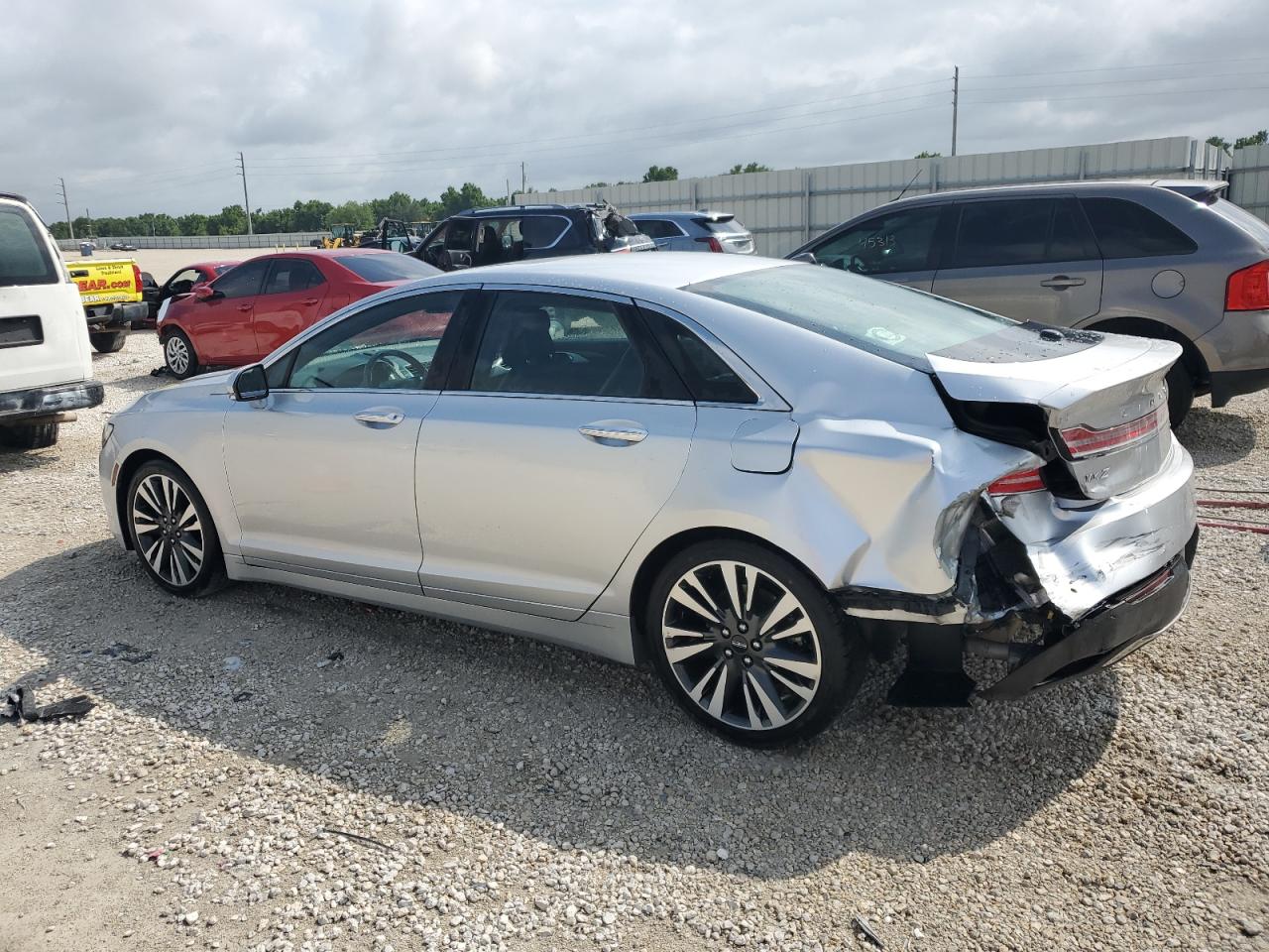 Photo 1 VIN: 3LN6L5E95HR663724 - LINCOLN MKZ 