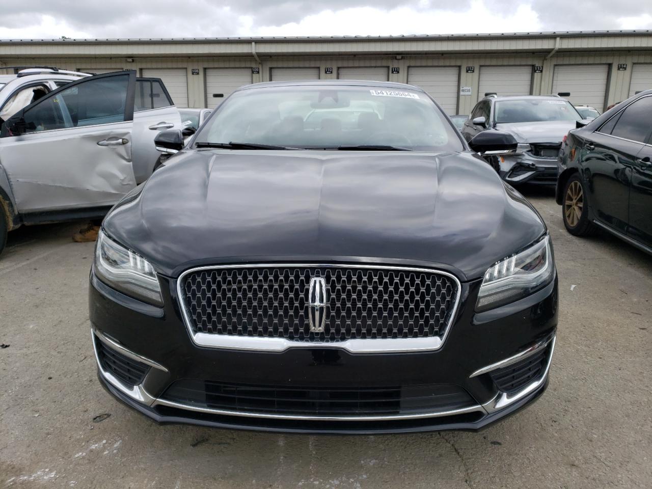 Photo 4 VIN: 3LN6L5E95JR604159 - LINCOLN MKZ 