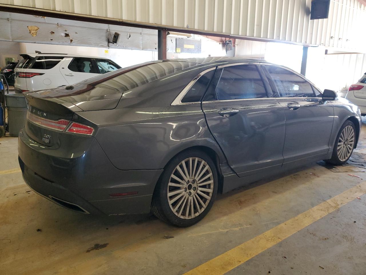 Photo 2 VIN: 3LN6L5E96HR604827 - LINCOLN MKZ 