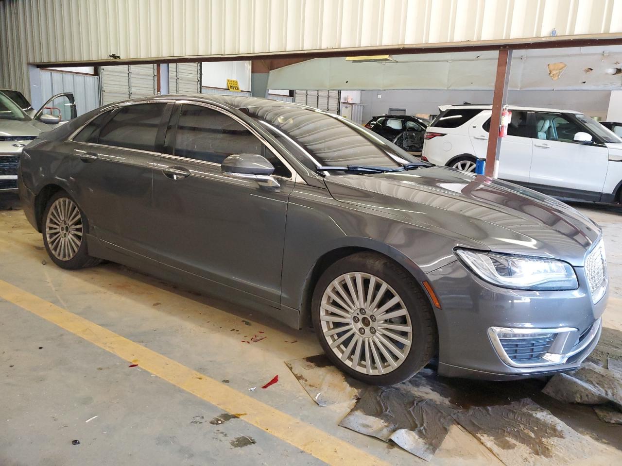 Photo 3 VIN: 3LN6L5E96HR604827 - LINCOLN MKZ 