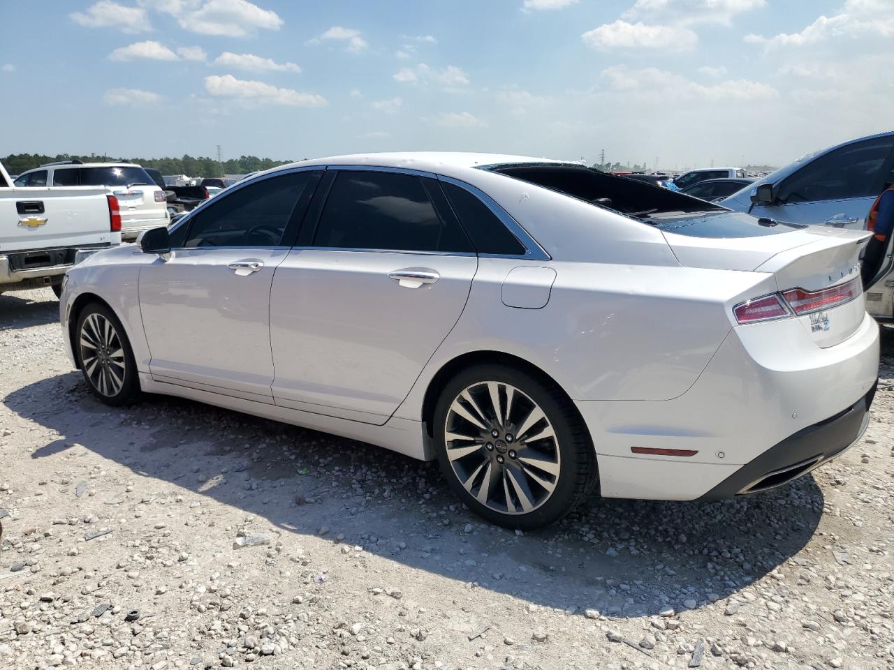 Photo 1 VIN: 3LN6L5E97LR618552 - LINCOLN MKZ 