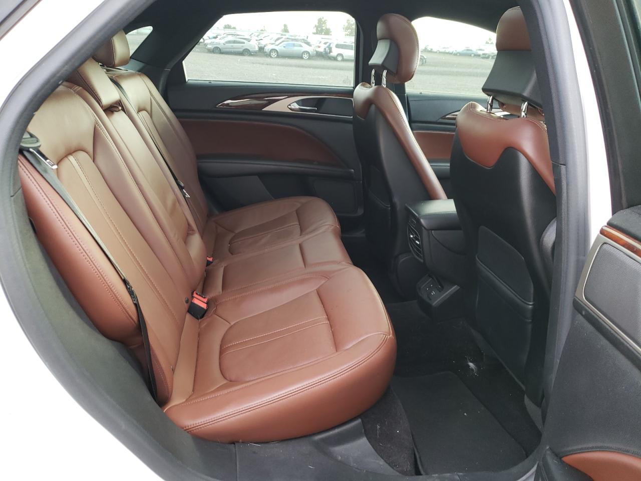 Photo 9 VIN: 3LN6L5F90HR600349 - LINCOLN MKZ 