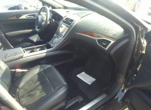 Photo 4 VIN: 3LN6L5F90KR618003 - LINCOLN MKZ 