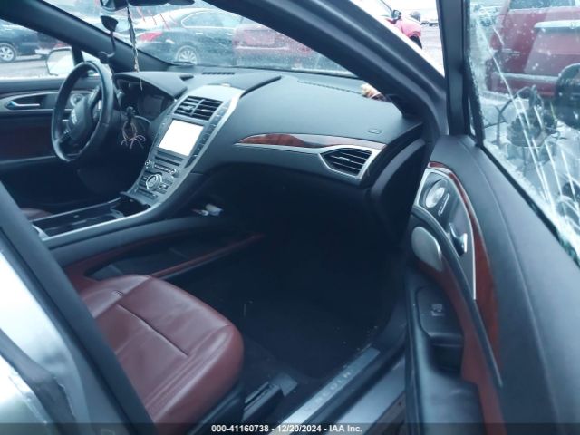 Photo 4 VIN: 3LN6L5F91LR601907 - LINCOLN MKZ 