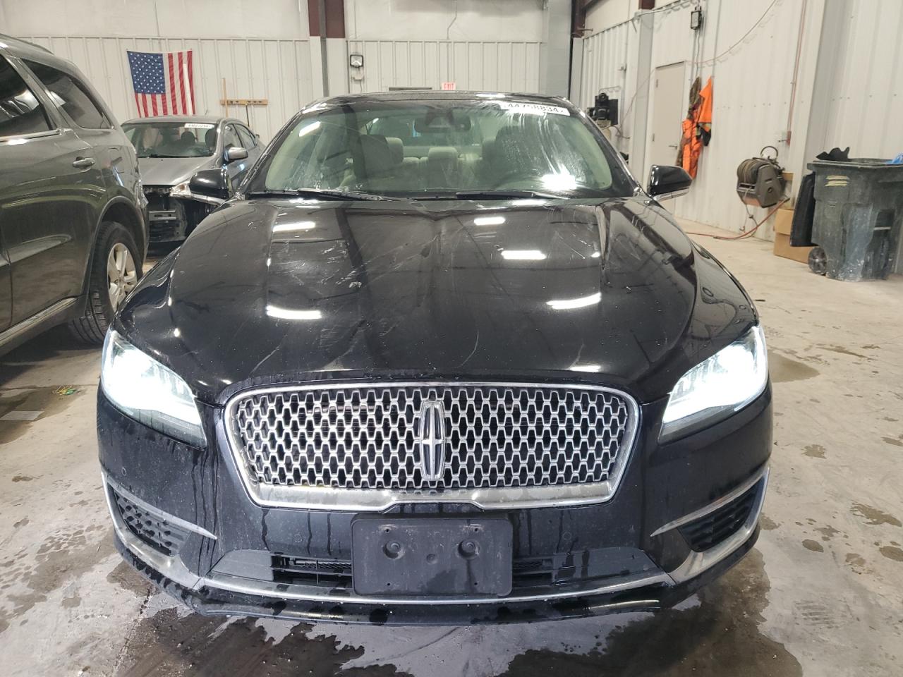 Photo 4 VIN: 3LN6L5F92LR619820 - LINCOLN MKZ 