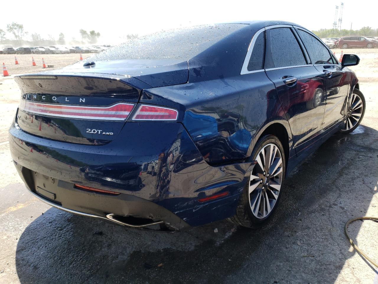 Photo 2 VIN: 3LN6L5F93JR614719 - LINCOLN MKZ 