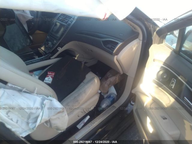 Photo 4 VIN: 3LN6L5F93KR623874 - LINCOLN MKZ 