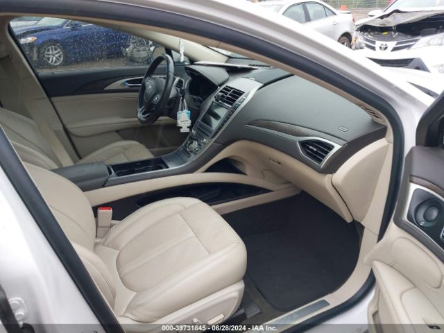 Photo 4 VIN: 3LN6L5F93LR601729 - LINCOLN MKZ 