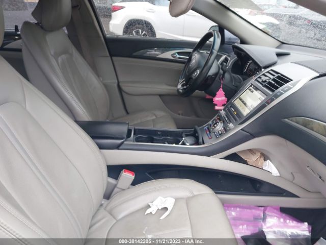 Photo 4 VIN: 3LN6L5F94HR641681 - LINCOLN MKZ 