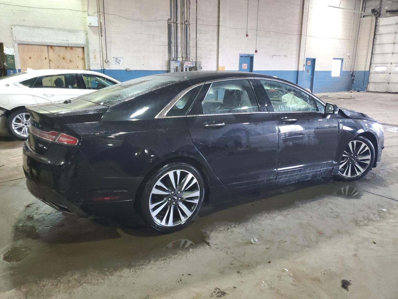 Photo 2 VIN: 3LN6L5F94LR622346 - LINCOLN MKZ 