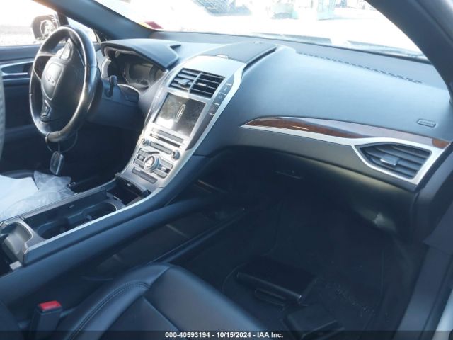 Photo 4 VIN: 3LN6L5F95JR613250 - LINCOLN MKZ 