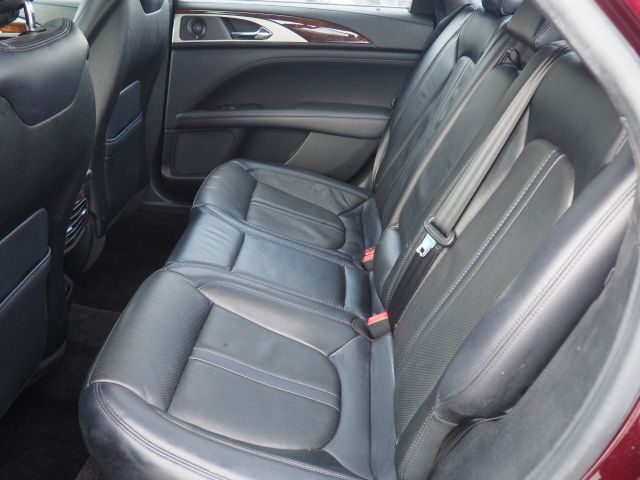 Photo 5 VIN: 3LN6L5F95JR615368 - LINCOLN MKZ 