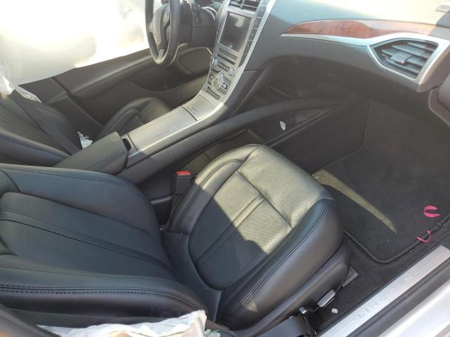 Photo 4 VIN: 3LN6L5F96LR622185 - LINCOLN MKZ RESERV 