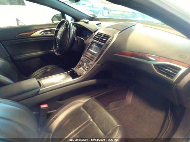 Photo 4 VIN: 3LN6L5FC0HR615753 - LINCOLN MKZ 