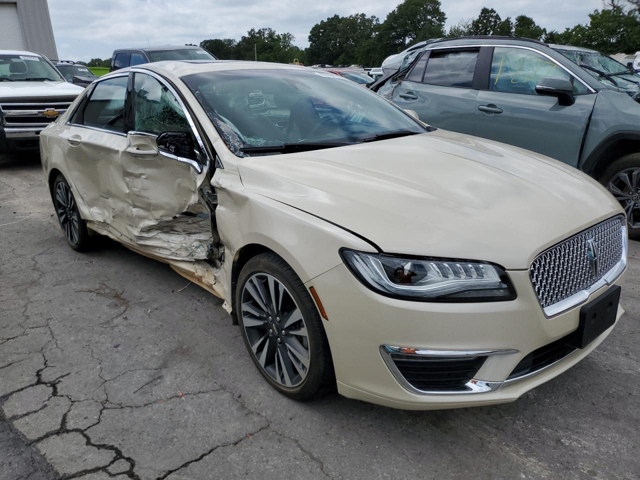 Photo 3 VIN: 3LN6L5FC3JR602324 - LINCOLN MKZ 