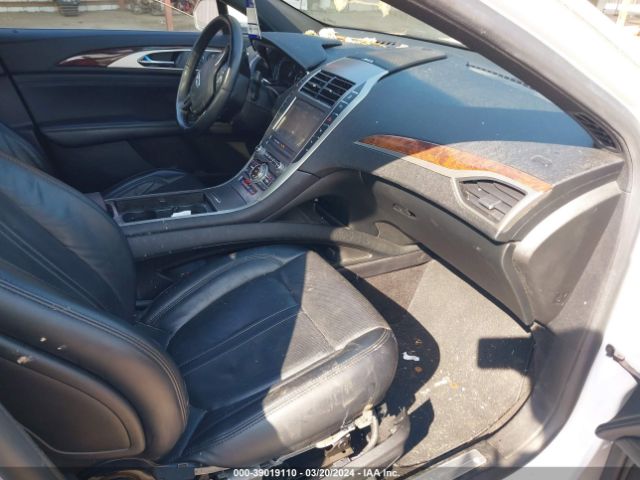 Photo 4 VIN: 3LN6L5FC4LR610998 - LINCOLN MKZ 